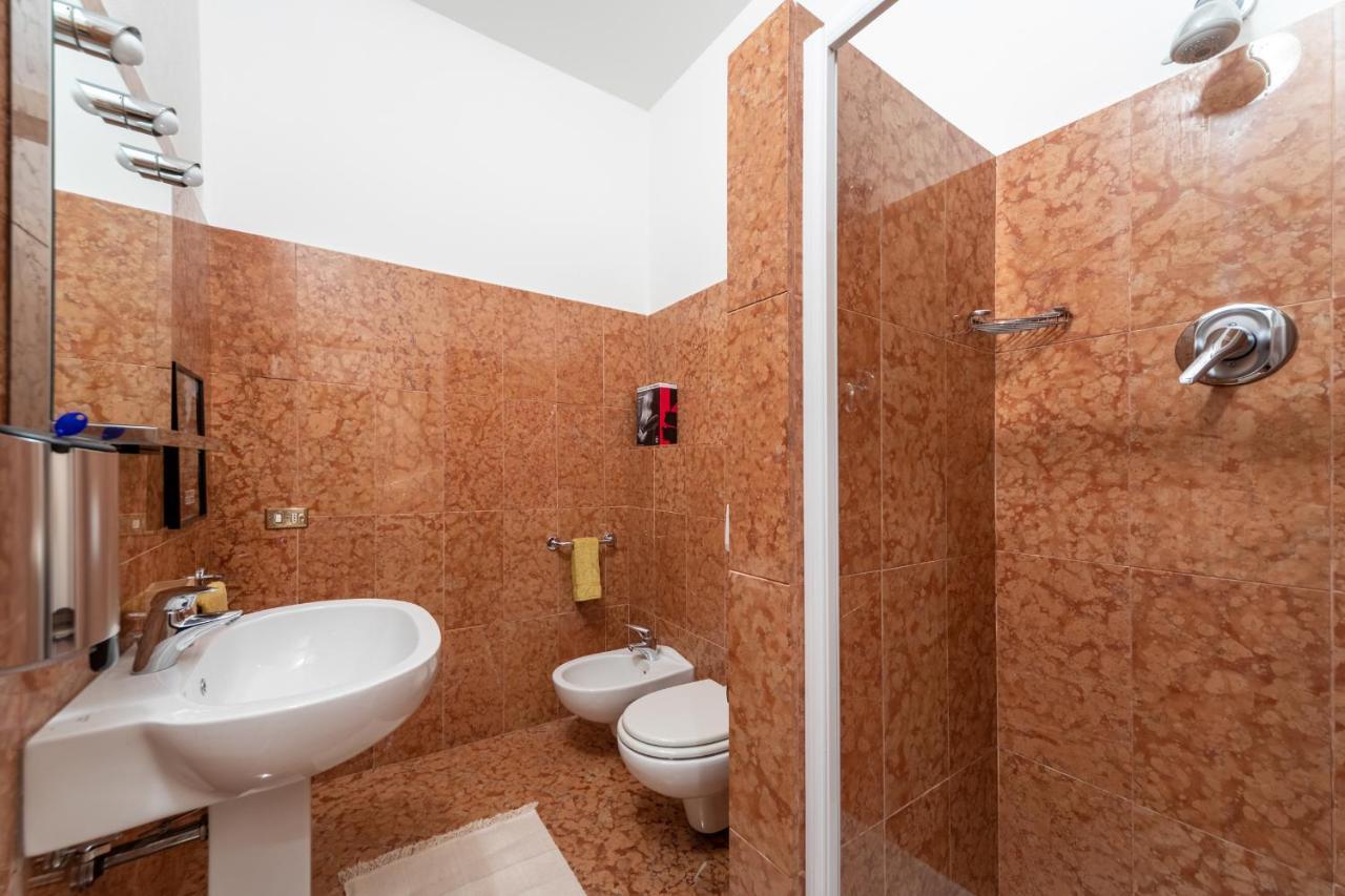Getthekey Fiore Giallo Apartment Bolonia Zewnętrze zdjęcie